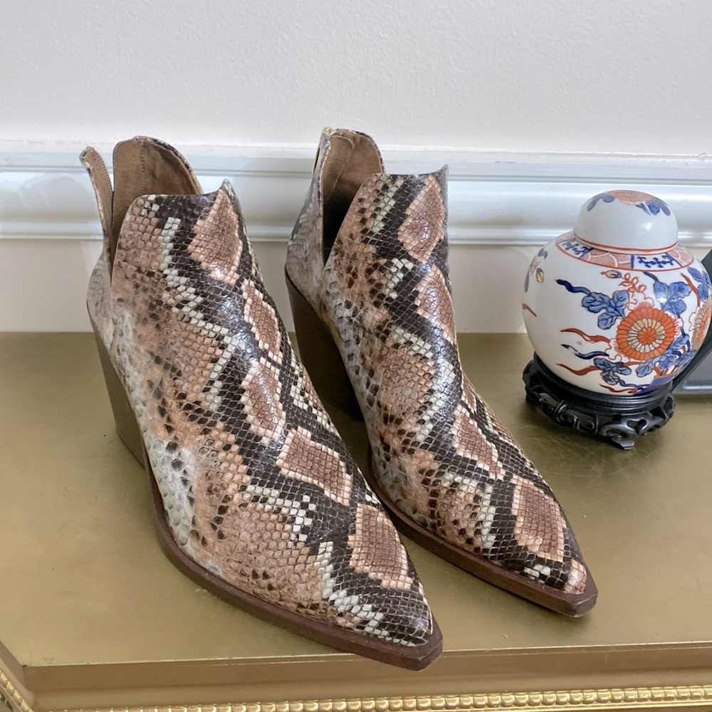 Vince Camuto Ankle Boot